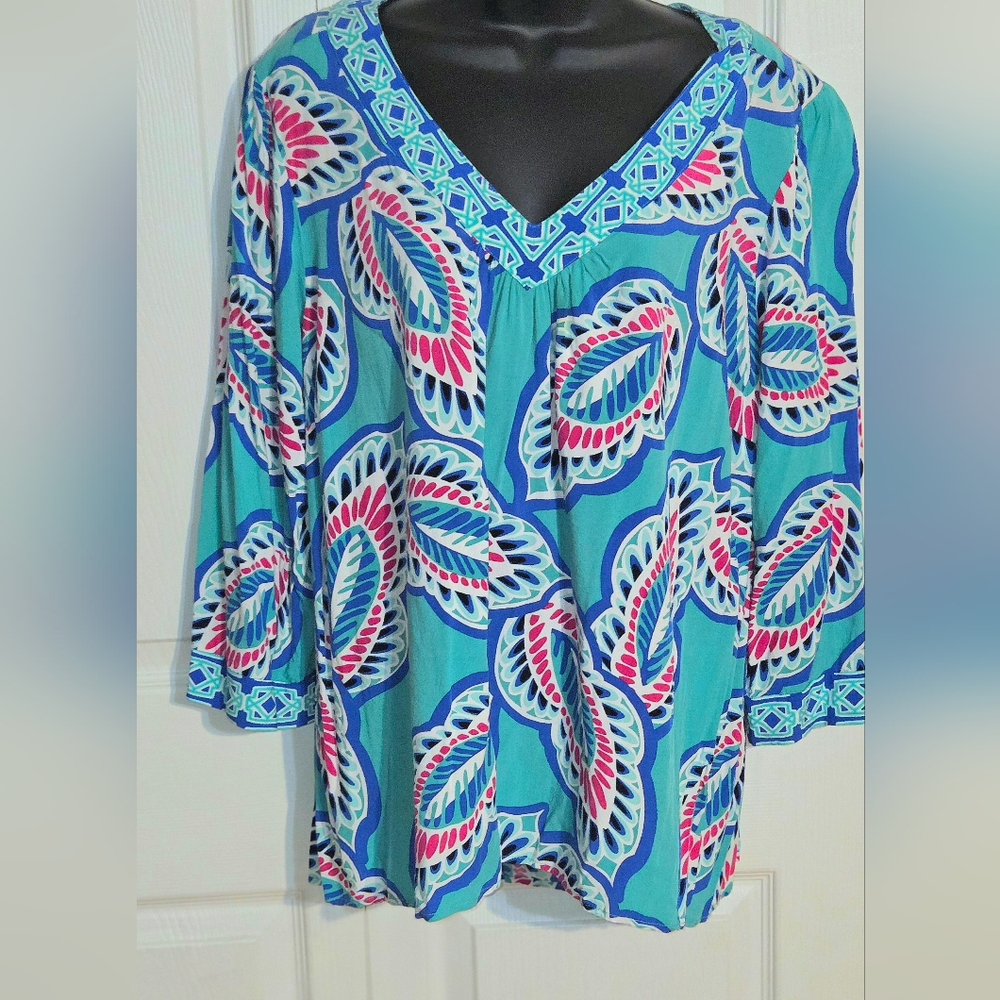 Crown & Ivy Pink and Blue Bell Sleeve Blouse Women's Plus size 2x - Picture 2 of 6